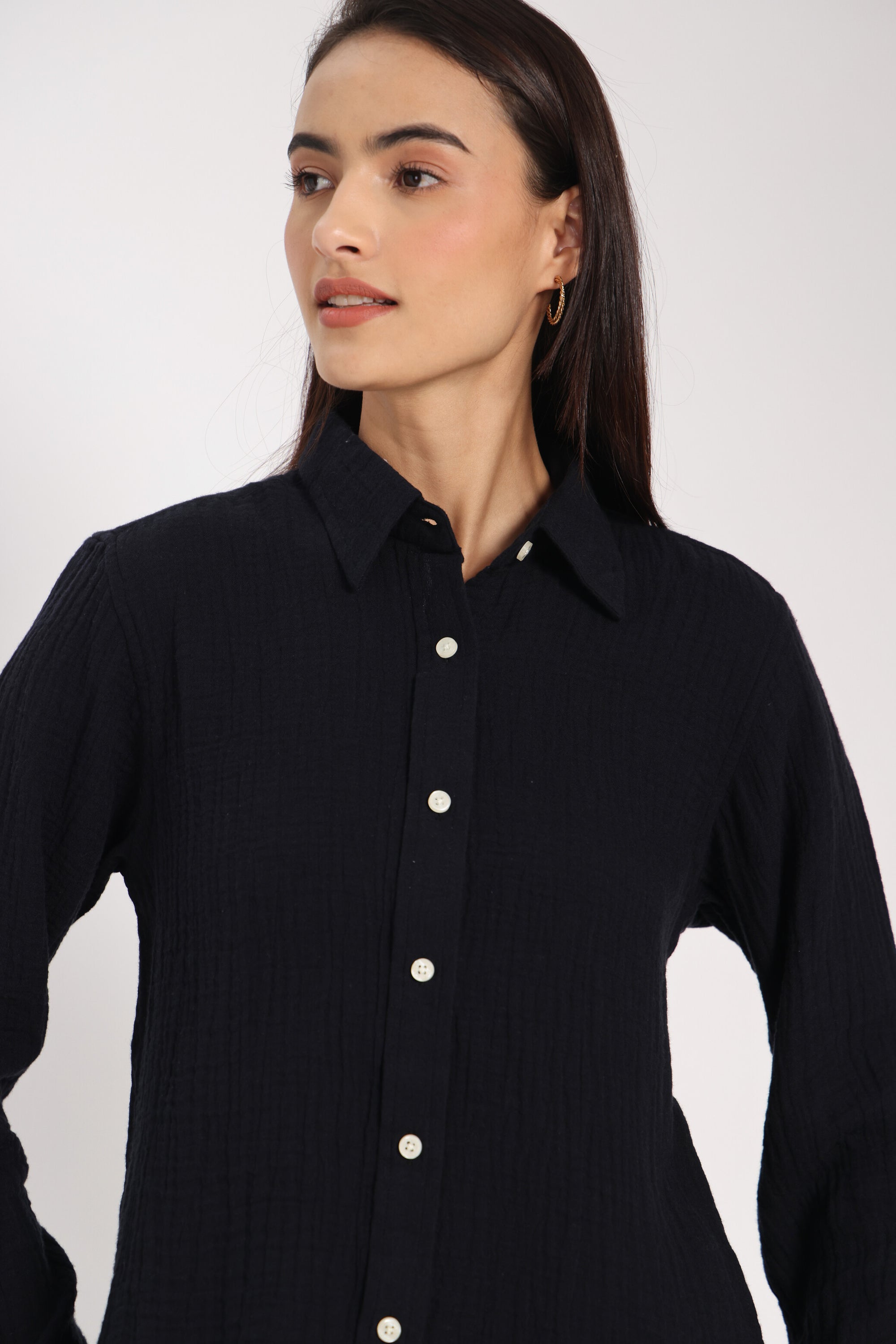 Dimensional Defiance Air Pocket Linen Shirt